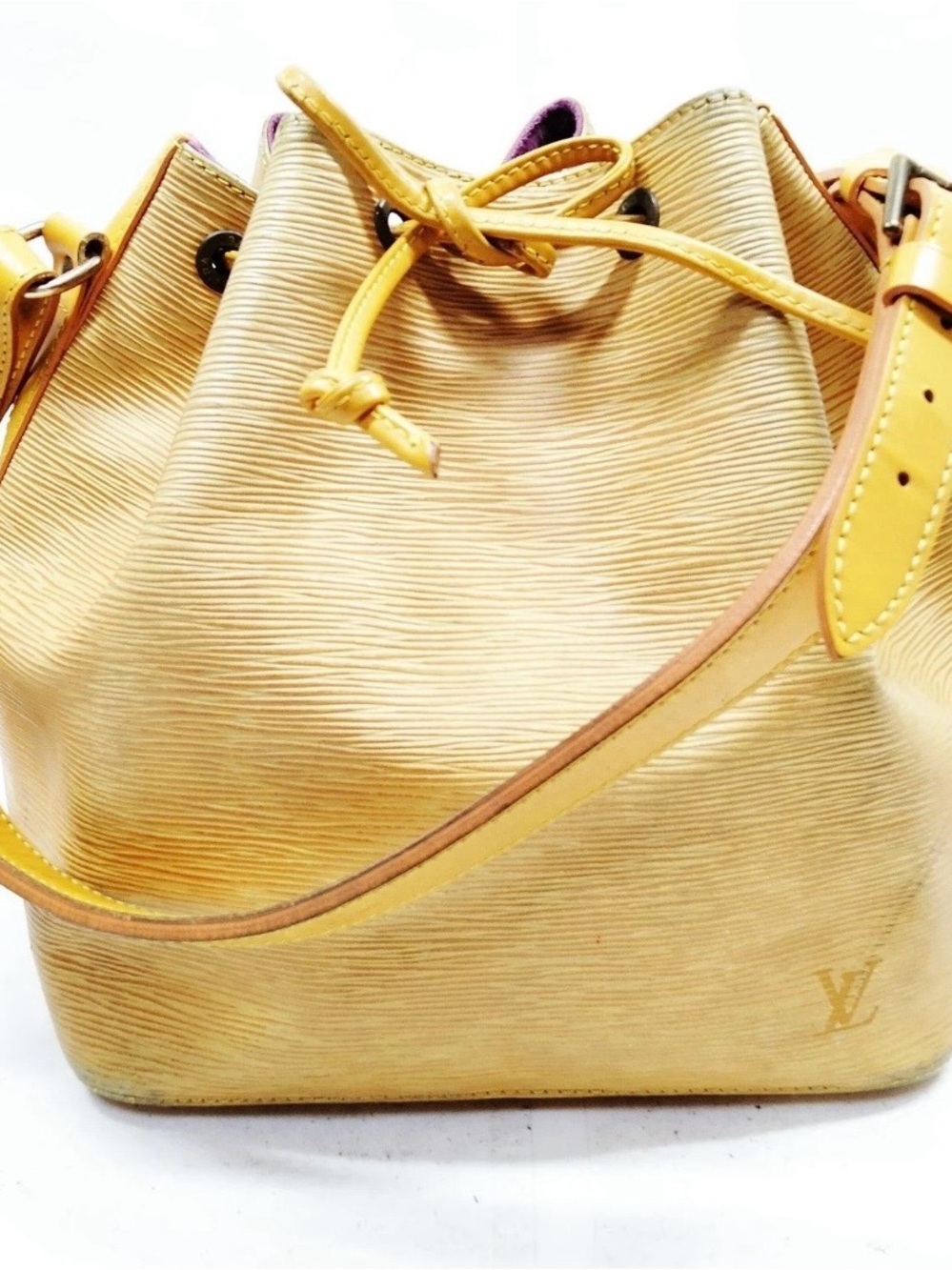 Louis Vuitton LV Shoulder Bag M44109 Petit Noe Yellow Epi 2671372